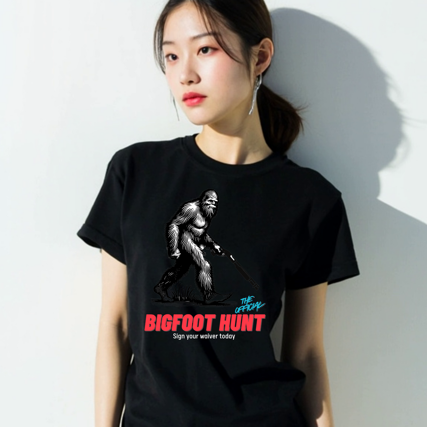 Shirt- Bigfoots hunt - Adult -crew short sleeves